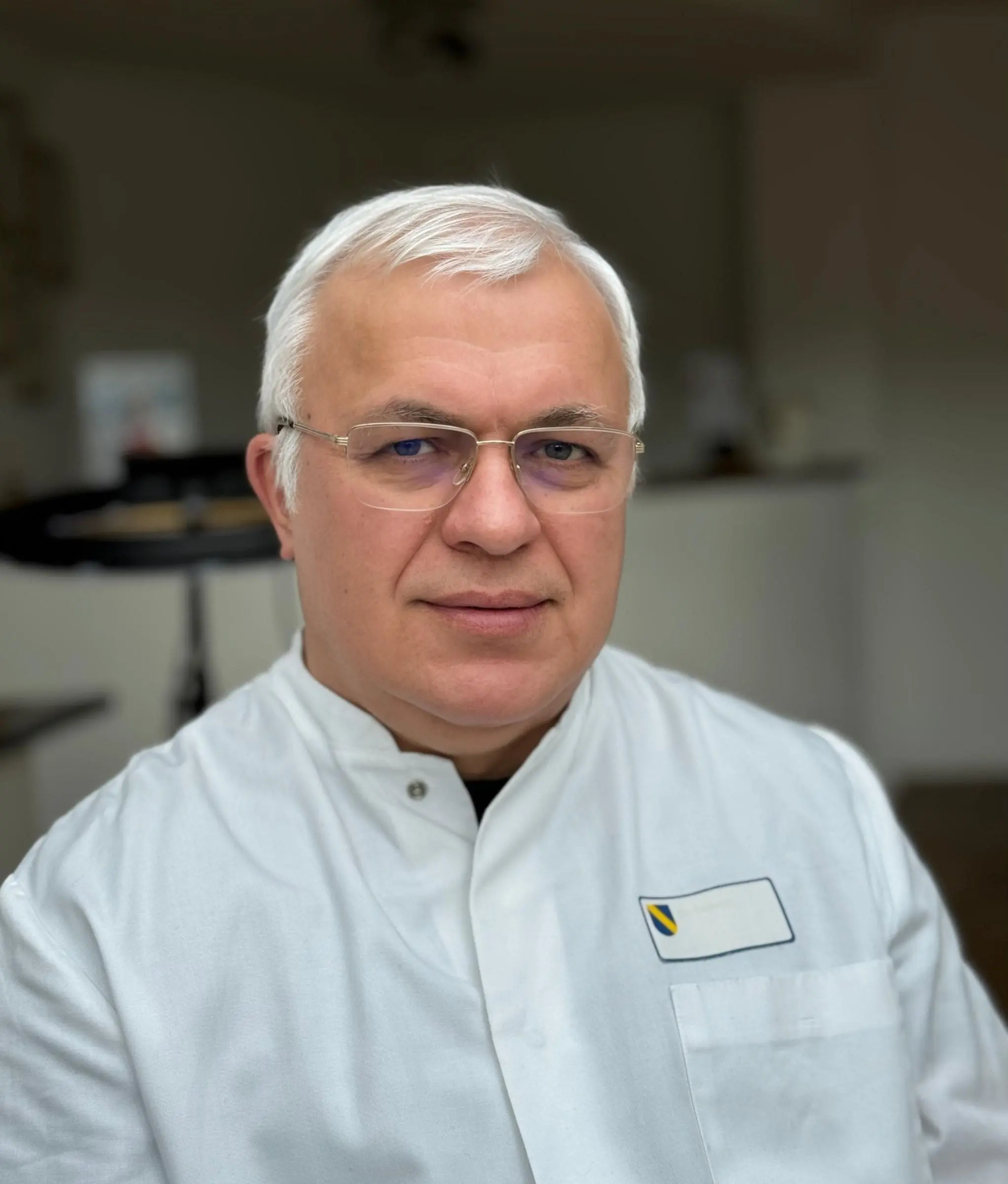 Portrait von Dr. med. Alexander Sucharev